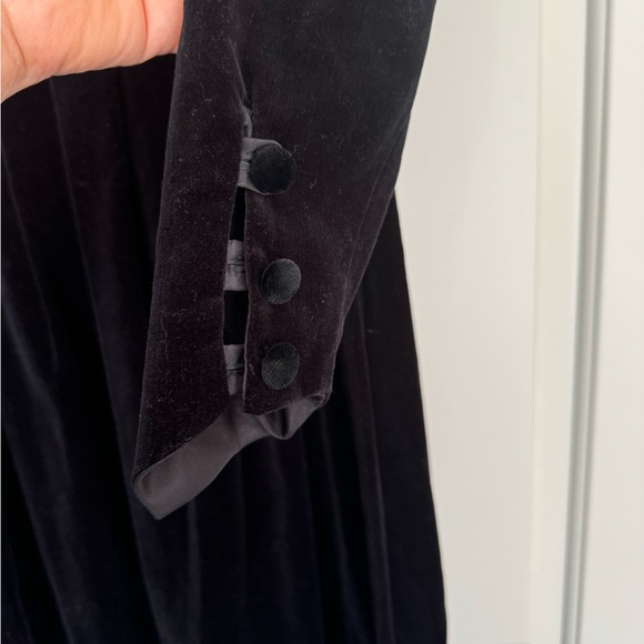 Vintage Black velvet Laura Ashley dress size 8 - Picture 8 of 10